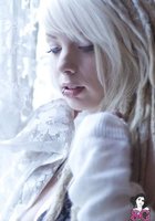 Стройная блондинка снимает кружевное белье 5 фото Стройная блондинка снимает кружевное белье 5 фото