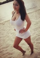 Огромные дойки вываливаются из лифчика 14 фото