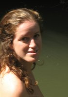 Крестьянка купается в местном озере 12 фото