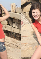 Сексапильная детка обнажила свое тело 6 фото