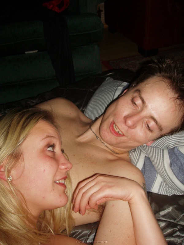 Компания организовала дома эротические конкурсы 10 фотография