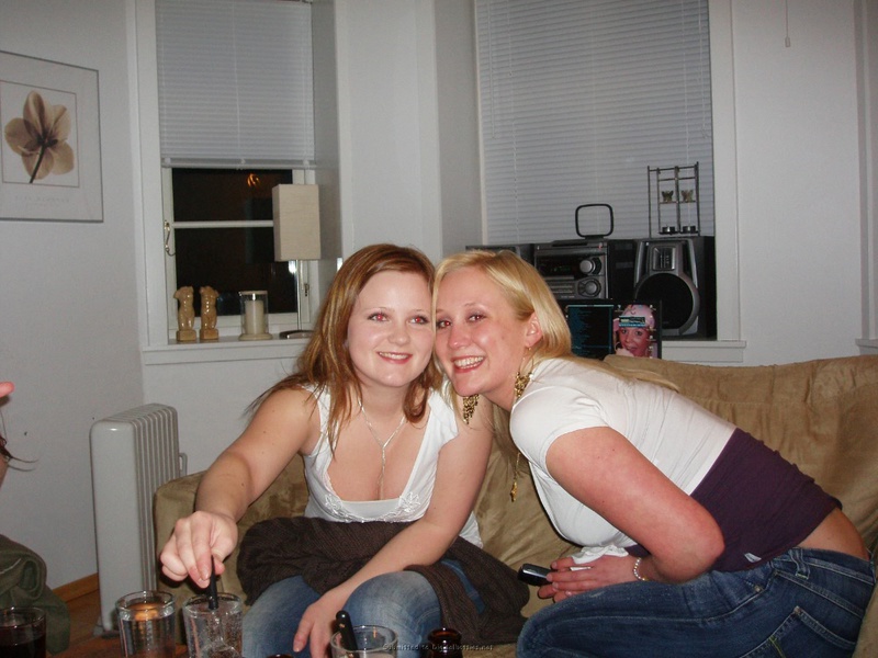 Компания организовала дома эротические конкурсы 12 фотография