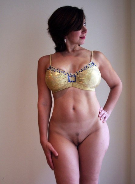 Зрелые мамаши ещё годятся для секса 21 фотография