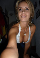 Озорница отдыхает без одежды на кровати 9 фото Озорница отдыхает без одежды на кровати 9 фото