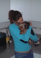 Полуголая особа позирует на кухне в нижнем белье 13 фото Полуголая особа позирует на кухне в нижнем белье 13 фото