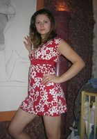 Молодая сняла трусики и засветила вагину 3 фото