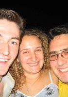 Кудрявая дама в цветастой юбке показала свою пилотку 40 фото Кудрявая дама в цветастой юбке показала свою пилотку 40 фото