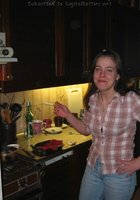 Неформалка сосет парню и трахается с ним 7 фото Неформалка сосет парню и трахается с ним 7 фото