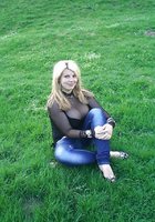 Аппетитные мамки акцентирует внимание камеры на громадные буфера 4 фото Аппетитные мамки акцентирует внимание камеры на громадные буфера 4 фото