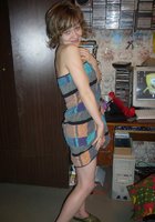 Голая мамка лежит в ванне и выпендривается перед камерой 7 фото Голая мамка лежит в ванне и выпендривается перед камерой 7 фото