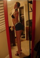 Молоденькие сучки с камерами перед зеркалом 6 фото Молоденькие сучки с камерами перед зеркалом 6 фото