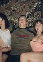 Парни весело проводят сексуальное время с голыми телками 12 фото Парни весело проводят сексуальное время с голыми телками 12 фото