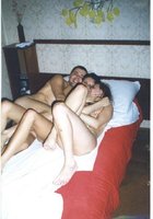 Парни весело проводят сексуальное время с голыми телками 4 фото Парни весело проводят сексуальное время с голыми телками 4 фото