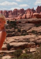 18летняя блондинка сняла голубые шорты на скале во время сафари 27 фото 18летняя блондинка сняла голубые шорты на скале во время сафари 27 фото