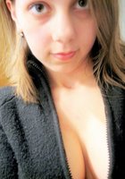 Молодая красотка не скрывает ничего, находясь в особняке 7 фото Молодая красотка не скрывает ничего, находясь в особняке 7 фото