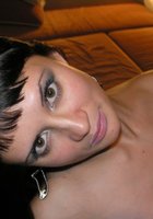 Брюнетка дрочит на виду у мужчины при помощи дилдо 6 фото Брюнетка дрочит на виду у мужчины при помощи дилдо 6 фото