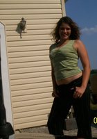 Пьяная телка показала дома голые титьки и небритую пилотку 16 фото Пьяная телка показала дома голые титьки и небритую пилотку 16 фото