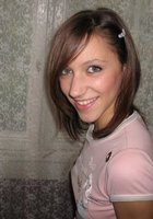 Брюнетка с большими сосками сидит на постели в черных трусиках 8 фото Брюнетка с большими сосками сидит на постели в черных трусиках 8 фото