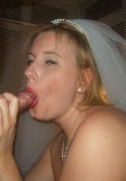 Пышная мамаша хорошо сосет и дрочит немного волосоатую щель 27 фото Пышная мамаша хорошо сосет и дрочит немного волосоатую щель 27 фото