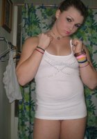 Полная баба умеет сама себе целовать сиськи 2 фото Полная баба умеет сама себе целовать сиськи 2 фото