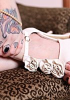 Татуированная рыжуха принимает ванну 3 фото Татуированная рыжуха принимает ванну 3 фото