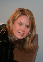 Жена показывает сиськи, а муж снимает их на камеру 11 фото Жена показывает сиськи, а муж снимает их на камеру 11 фото