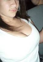 Молодожены трахаются в машине 12 фото Молодожены трахаются в машине 12 фото