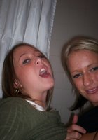 Жаркие и интригующие посиделки на квартире развратниц 11 фото Жаркие и интригующие посиделки на квартире развратниц 11 фото