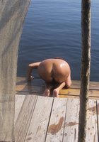 Блондинки и брюнетки в спальне сосут и трахаются 4 фото Блондинки и брюнетки в спальне сосут и трахаются 4 фото