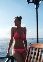 Телки изысканно показывают розовые вагины и сиси 12 фото Телки изысканно показывают розовые вагины и сиси 12 фото