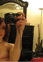 Пышногрудая брюнетка фотографируется в откровенном платье 13 фото Пышногрудая брюнетка фотографируется в откровенном платье 13 фото