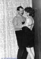 Черно-белые фотки секса усатого мужика со своей женой 3 фото Черно-белые фотки секса усатого мужика со своей женой 3 фото