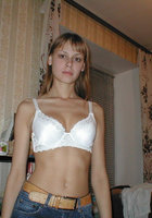 Молодая кокетка купается в ванной и трогает писюшку пальцами 1 фото Молодая кокетка купается в ванной и трогает писюшку пальцами 1 фото