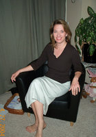 Смелая мамка позирует голой на ночной улице 1 фото Смелая мамка позирует голой на ночной улице 1 фото