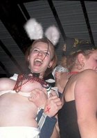 Выпившие девки в ночном клубе показывают сиськи 10 фото Выпившие девки в ночном клубе показывают сиськи 10 фото