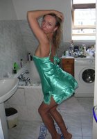 Обычные снимки голых девушек на природе и дома 3 фото Обычные снимки голых девушек на природе и дома 3 фото