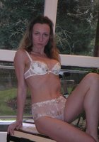 Обычные снимки голых девушек на природе и дома 5 фото Обычные снимки голых девушек на природе и дома 5 фото