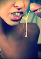 Обнаженная красотка взяла в рот член на всю длину 1 фото Обнаженная красотка взяла в рот член на всю длину 1 фото