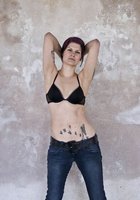 Чертовка с татуировками показывает свои прелести 28 фото Чертовка с татуировками показывает свои прелести 28 фото
