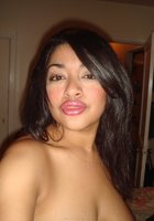 Азиатка обнажила дойки для селфи 8 фото Азиатка обнажила дойки для селфи 8 фото