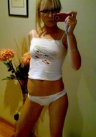 Подруга сняла белье и отдалась ухажеру 5 фото Подруга сняла белье и отдалась ухажеру 5 фото