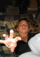 Пышногрудая шатенка обнажила розовый бутон 1 фото Пышногрудая шатенка обнажила розовый бутон 1 фото