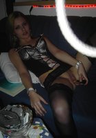 Блондинка развлекается с фалоимитатором 15 фото Блондинка развлекается с фалоимитатором 15 фото