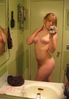 Скромница изучает свою киску втайне от всех 1 фото Скромница изучает свою киску втайне от всех 1 фото