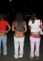 Симпатичные девки позируют перед камерой 2 фото Симпатичные девки позируют перед камерой 2 фото