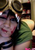 Три татуированные подруги шалят в спальне в обнаженном виде 5 фото