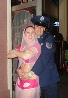 Пышная дамочка развлекается в шумной компании 24 фото Пышная дамочка развлекается в шумной компании 24 фото