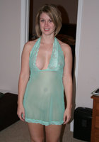 Американка втыкат в сочные дырки секс игрушки и раздвигает ноги 14 фото Американка втыкат в сочные дырки секс игрушки и раздвигает ноги 14 фото