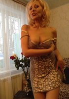 Дамы выставили напоказ манящие задницы 5 фото Дамы выставили напоказ манящие задницы 5 фото