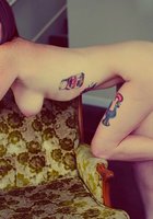 Рыжеволосая бестия с татуировками на теле 7 фото Рыжеволосая бестия с татуировками на теле 7 фото